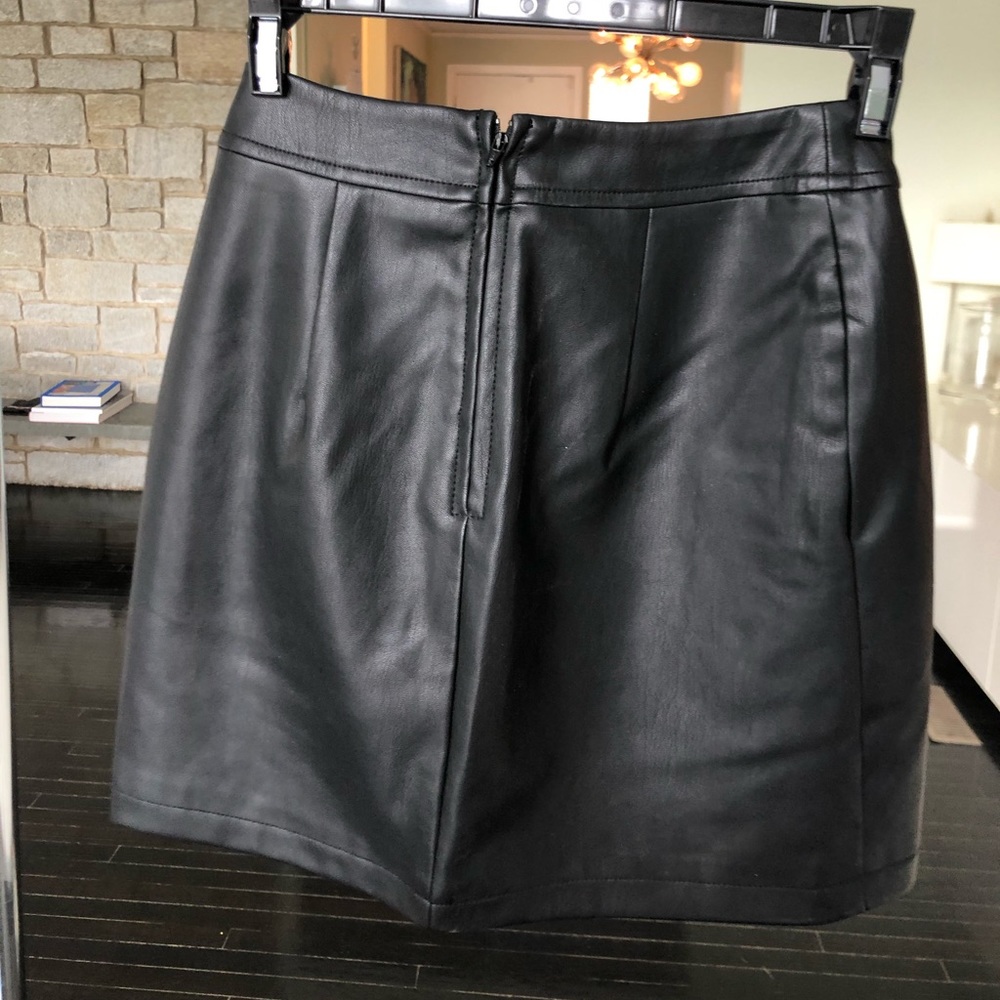 ✨ASOS SKIRT✨ - Picture 3 of 6